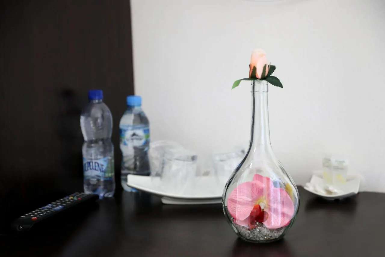 Dolce Italia Residence Radhimë 0*,